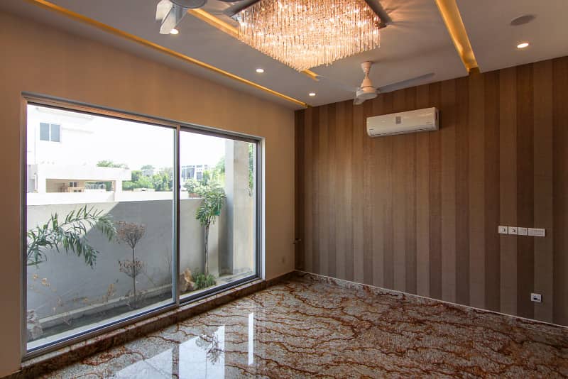 1 Kanal Sligthly Used Like Brand New Luxury Bungalow For Sale In DHA Phase 5 Prime Location 3