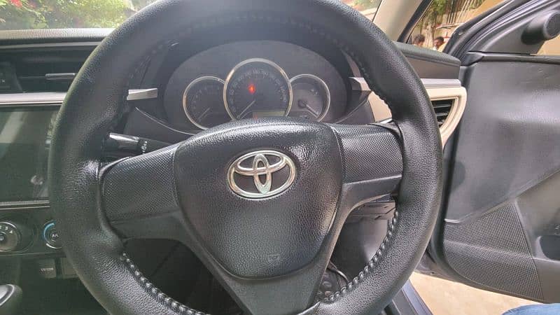 Toyota Corolla Altis 2016 10