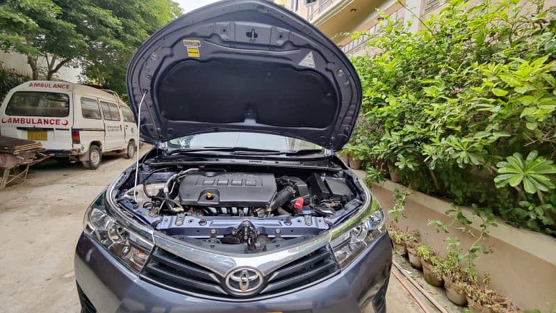 Toyota Corolla Altis 2016 12