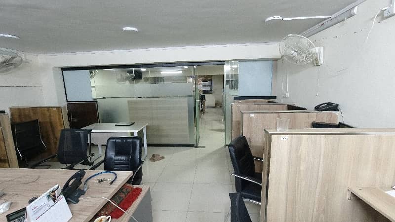 Unoccupied Office Of 1056 Square Feet Is Available For sale In Blue Area 6