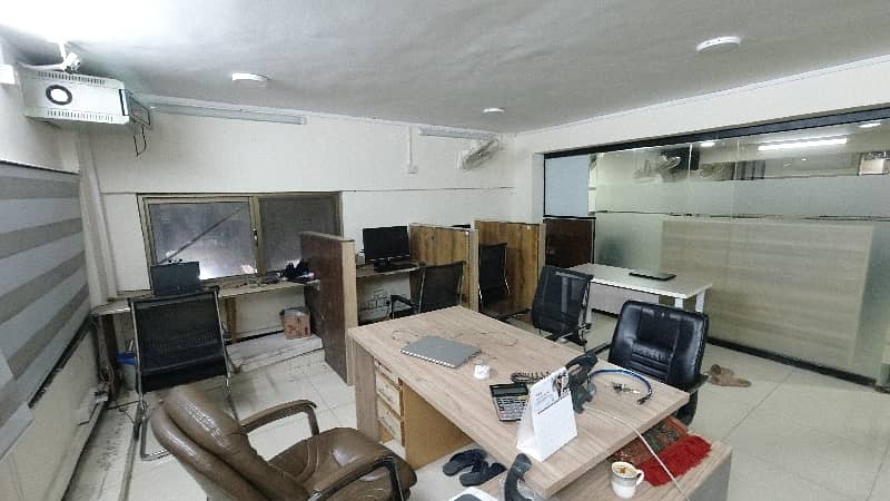 Unoccupied Office Of 1056 Square Feet Is Available For sale In Blue Area 7