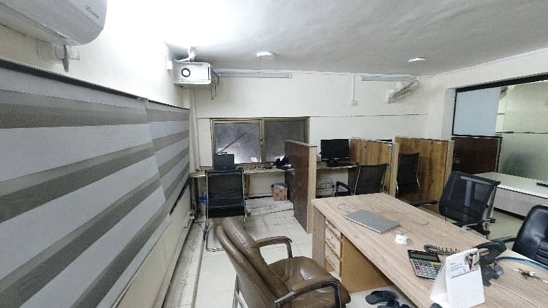 Unoccupied Office Of 1056 Square Feet Is Available For sale In Blue Area 8