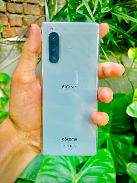 Sony experia 5 Condition 10/10 ha urgent sall phone all ok Hai non PTA 1