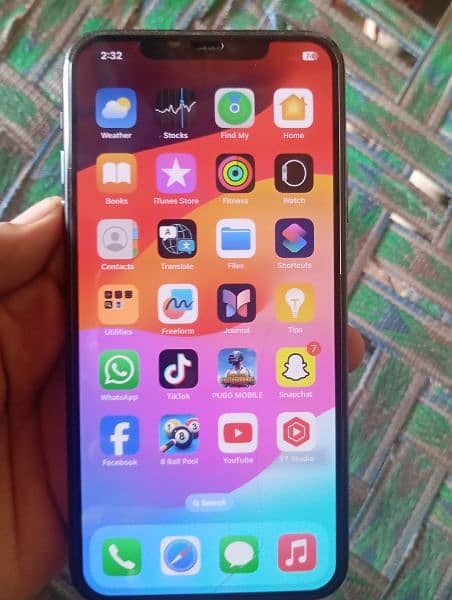 iPhone 11 pro max. . . . . pubg game. best 1