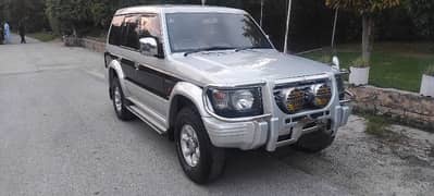 Mitsubishi Pajero 1994, 3000cc Original Petrol