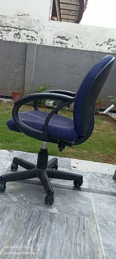 Office chair for urgent sale 0