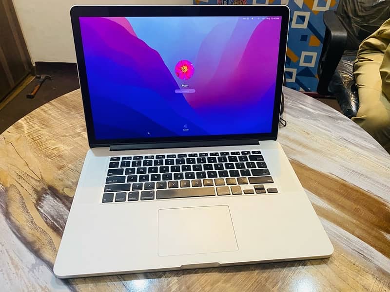 MacBook Pro 2015 Mid 5