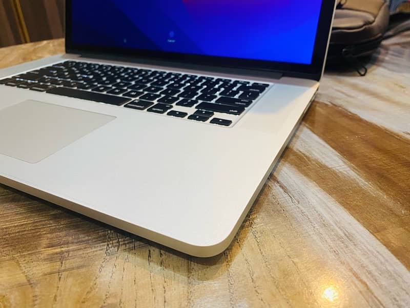 MacBook Pro 2015 Mid 7