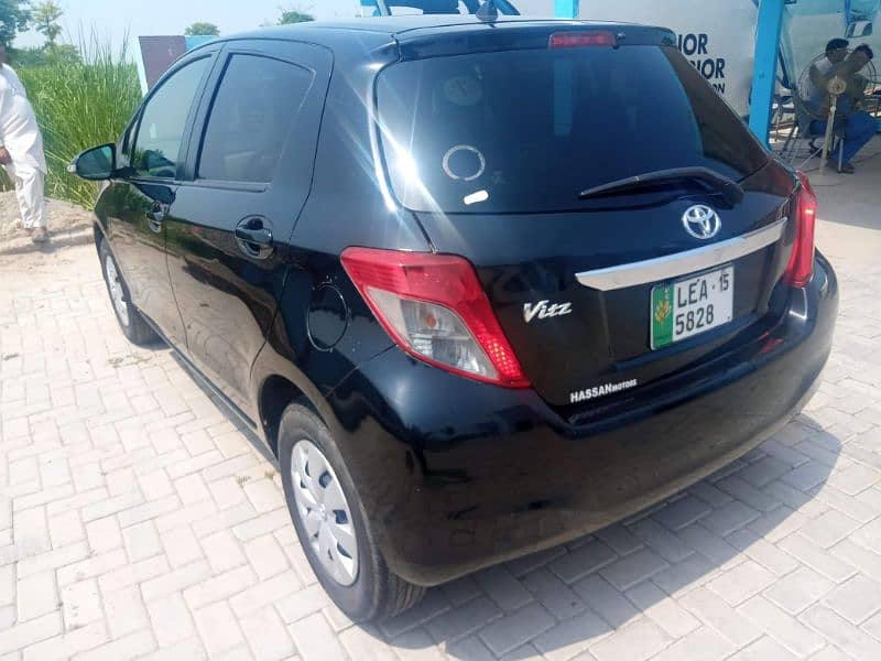 Toyota Vitz 2015 5