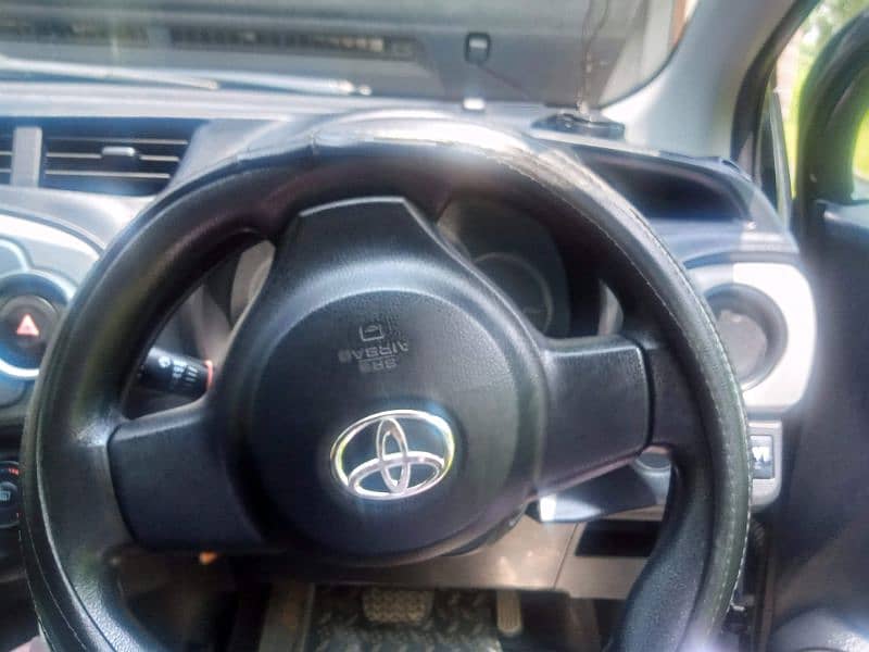 Toyota Vitz 2015 15