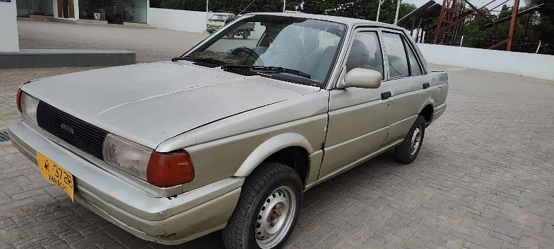 urgent sell Nissan Sunny 1990 neat and clean car Power steering 1