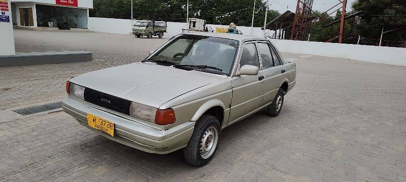 urgent sell Nissan Sunny 1990 neat and clean car Power steering 8