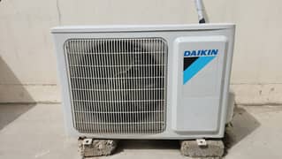 Daikin 1 Ton Non inverter Ac