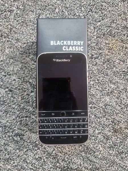 BlackBerry Classic Brand New Complete Box 0