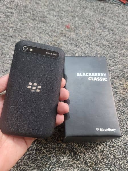 BlackBerry Classic Brand New Complete Box 2