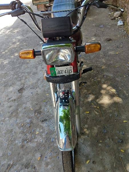 Honda CD 70 Model 2021 4