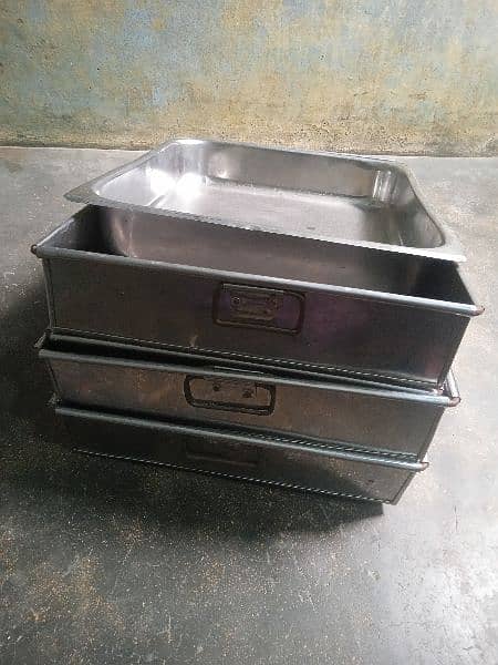 steel trays 3