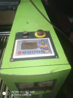 laser cutting machine