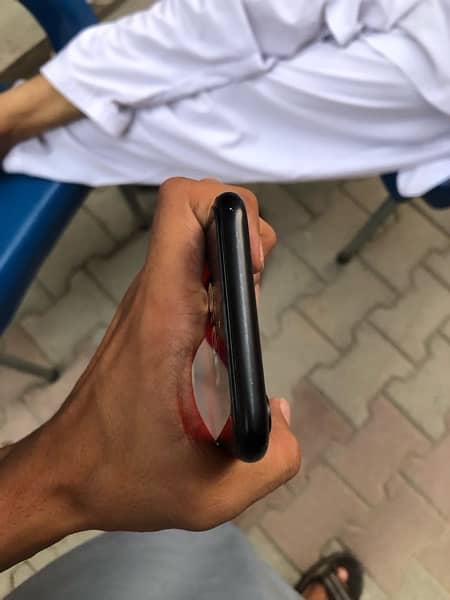 iphone xr 64 gb 2