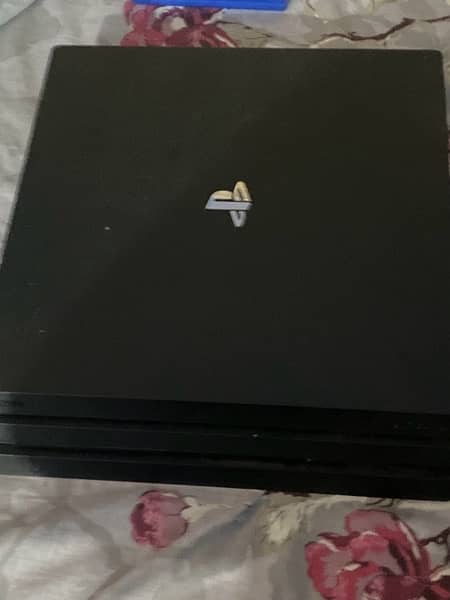 PS4 pro with 3 games 1