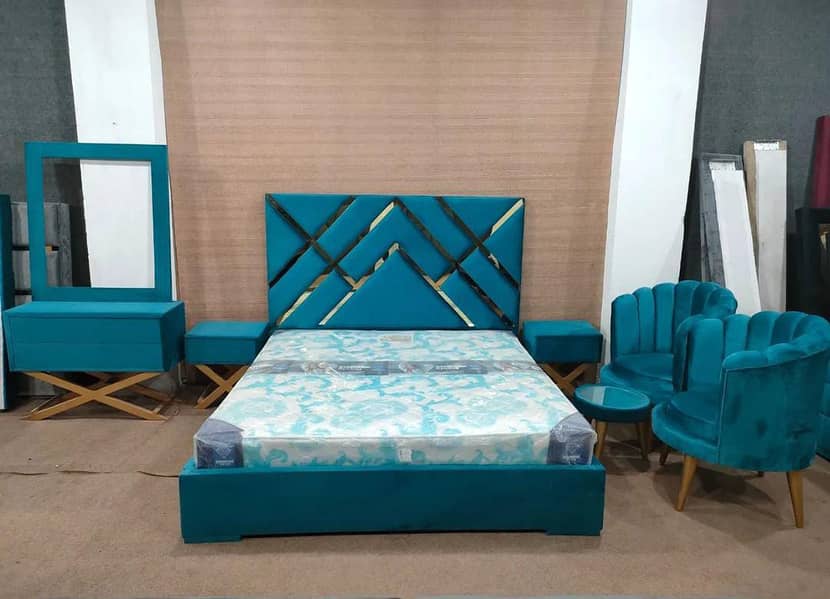 Bed / bed set / double bed / king size bed / poshish bed / furniture 14