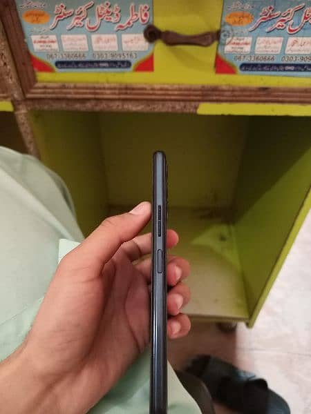 tecno camon 18t 1