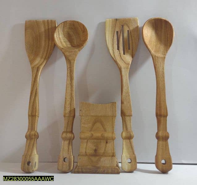 Set of wooden spoon's 0