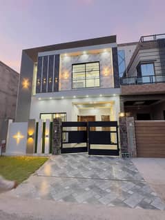 5 Marla Dream House For Sale Hot loock and location in Royal Orchard Multan