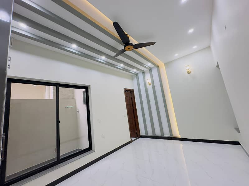 5 Marla Dream House For Sale Hot loock and location in Royal Orchard Multan 18