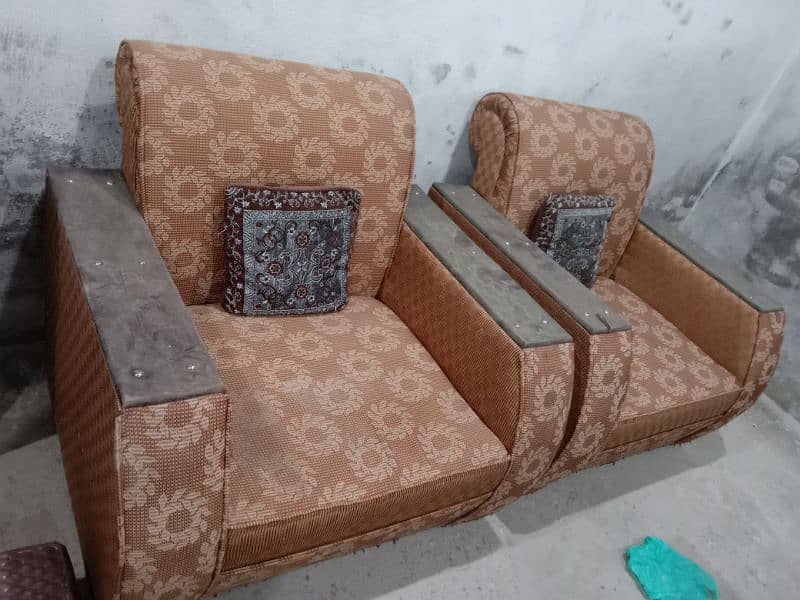 5 seater sofa with tables 2