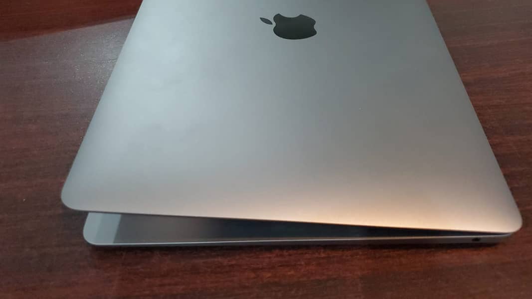 Macbook Air M1 2020, 8gb ram 256gb ssd 1