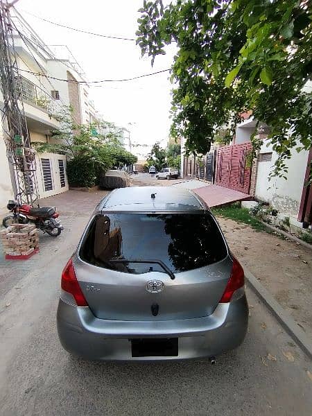 Toyota Vitz 2008/11 karachi nmbr 0/3/3/1/8/4/8/5/0/4/4 1