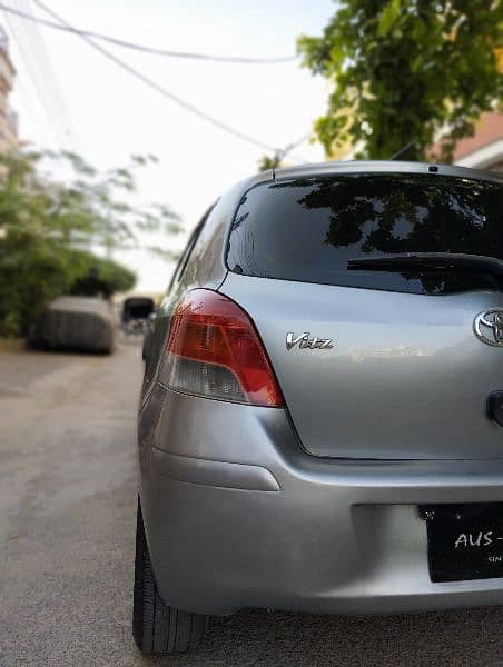 Toyota Vitz 2008/11 karachi nmbr 0/3/3/1/8/4/8/5/0/4/4 7