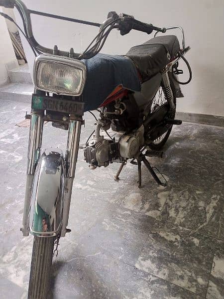 Bike for sale is very good condition very less used 6