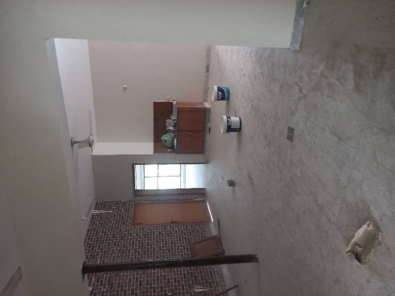 One Kanal Double Story House For Rent 3