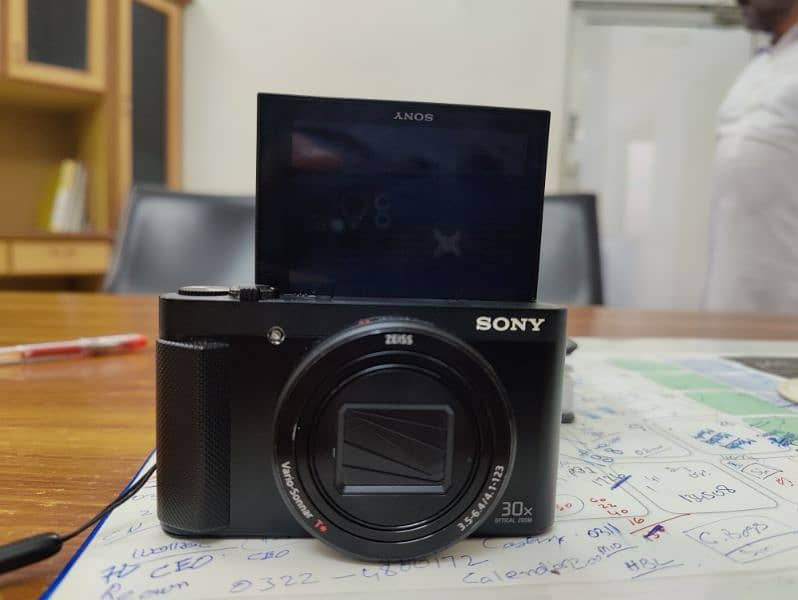 Sony DSC-HX90 7