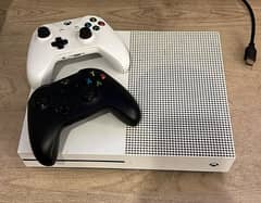 Xbox One S with (2 controllers + 12 games)