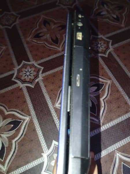 laptop HP pavilion g series 6 core i3 2nd generation 2