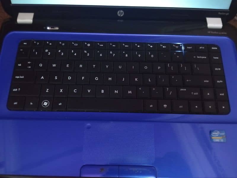 laptop HP pavilion g series 6 core i3 2nd generation 3