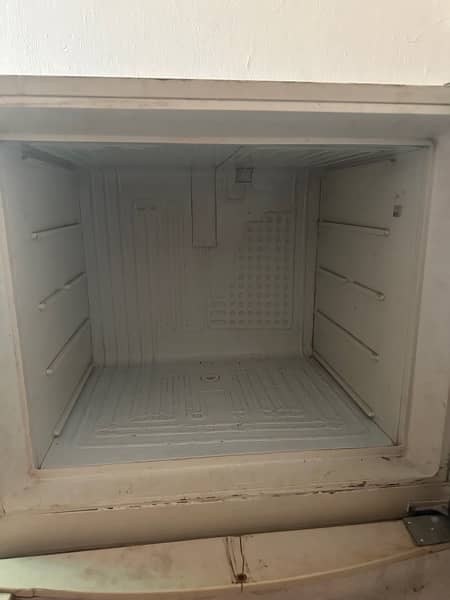 Dawlance Refrigerator Used For Sale 1