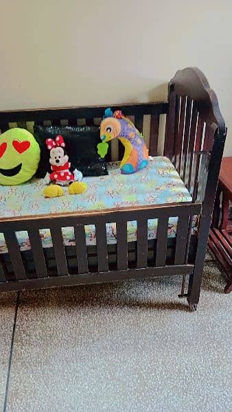 wooden baby cot  (black tali) 3