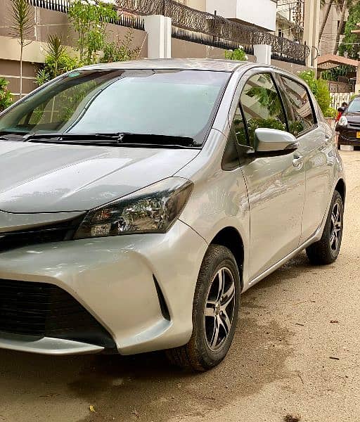 Toyota Vitz 2014 4