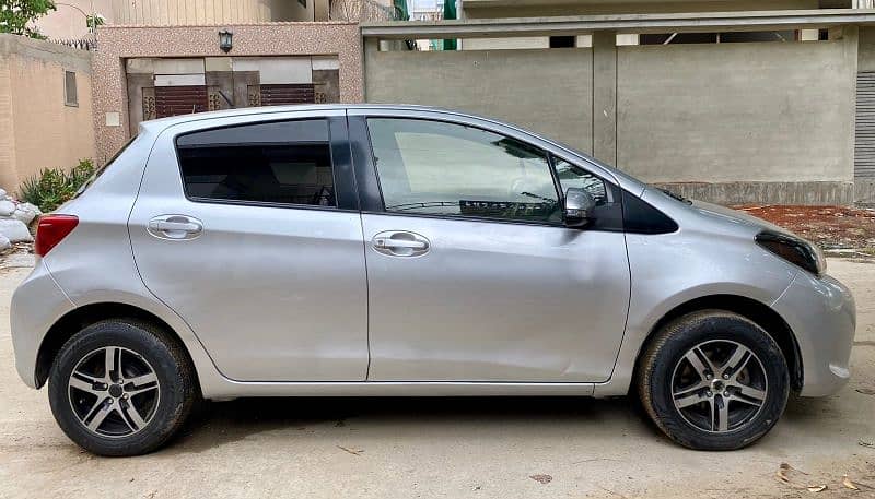 Toyota Vitz 2014 7