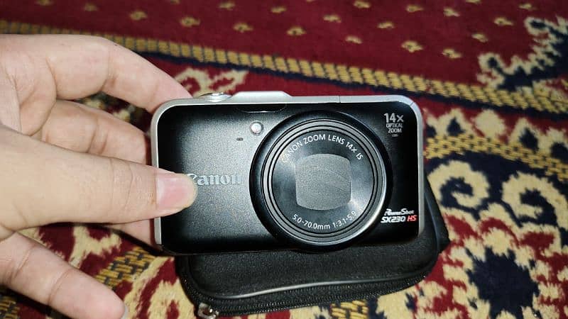 Canon PowerShot SX230HS 1