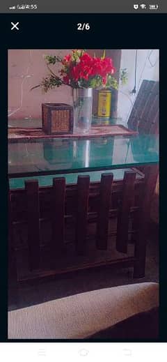 good condition dining table