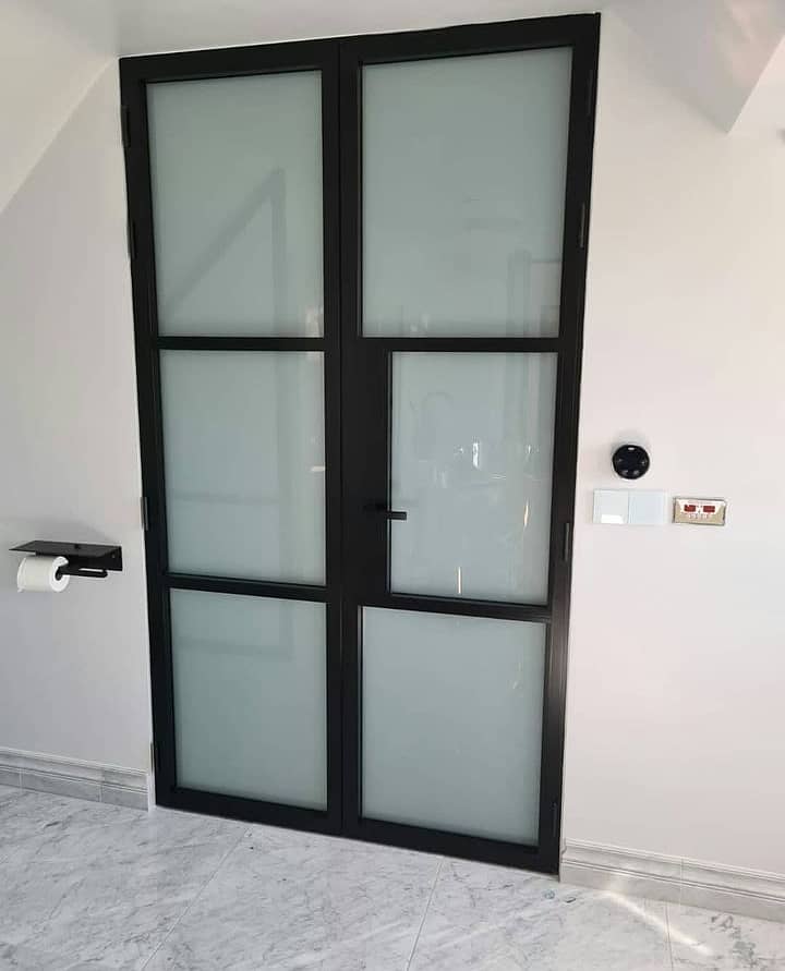 aluminium window/upvc door/glass work/partition/upvc window/cabine 3