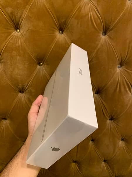 Apple Ipad 9th Generation Box Pack 1