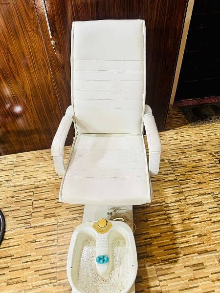 mani pedi chair 1