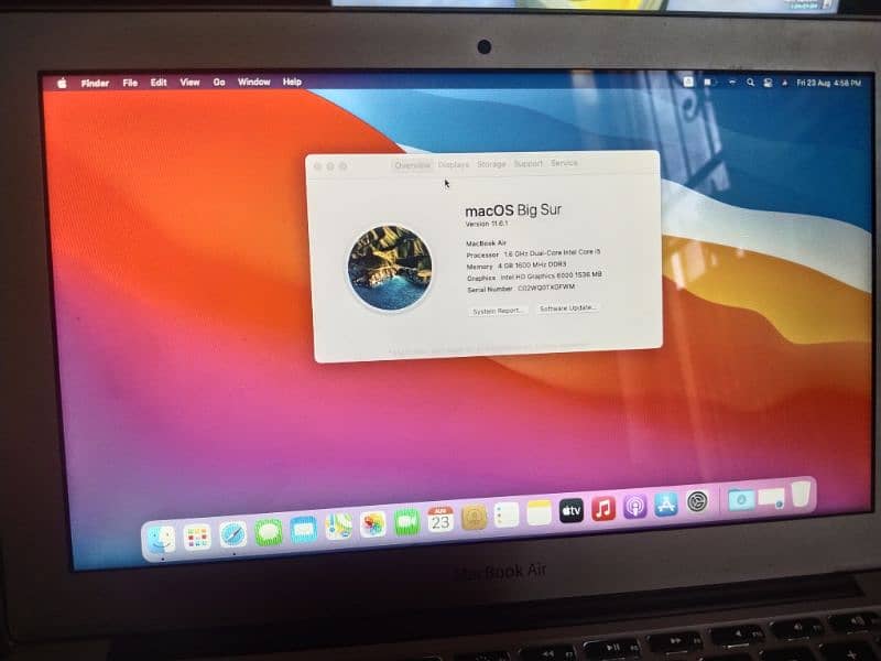 MacBook macOs Big sur 10/10 condition 10