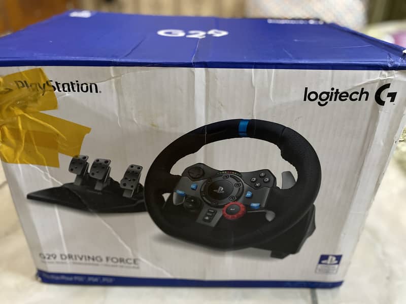 G29 DRIVING FORCE steering wheel in brand  newcondition 8